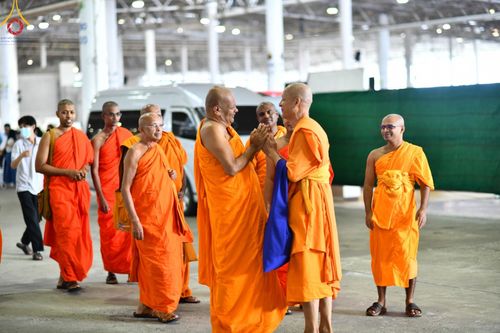 ภาพ No.146757:การต้อนรับพระสังฆาธิการ 2,000 กว่าวัดทั่วประเทศ และพิธีบูชาข้าวพระ เนื่องในวันสมาธิโลก วันอาทิตย์ที่ 4 สิงหาคม พ.ศ. 2567 ณ สภาธรรมกายสากล วัดพระธรรมกาย