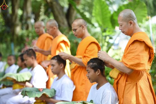 ภาพ No.90965:โครงการบรรพชาสามเณร ศูนย์ปฏิบัติธรรมบุญประสาน จ.นครราชสีมา ระหว่างวันที่ 11 - 31 ตุลาคม พ.ศ. 2566