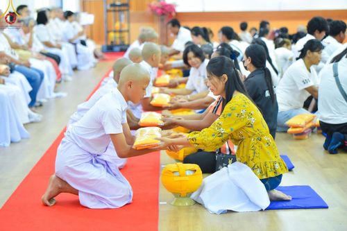 ภาพ No.133325:พิธีบรรพชาสามเณร ในโครงการบรรพชาสามเณร ฟื้นฟูพระพุทธศาสนาทั่วไทย ณ ศูนย์ปฏิบัติธรรมจันทบุรี วันพุธที่ 3 เมษายน พ.ศ. 2567