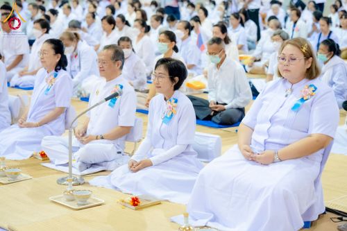 ภาพ No.204264:พิธีถวายภัตตาหารเป็นสังฆทาน แด่พระธรรมยาตรา ณ วัดพระธรรมกาย ตำบลคลองสาม อำเภอคลองหลวง จังหวัดปทุมธานี ในโครงการธรรมยาตรา กตัญญูบูชา มหาปูชนียาจารย์ พระมงคลเทพมุนี(สด จนฺทสโร) พระผู้ปราบมาร อนุสรณ์สถาน 7 แห่ง ปีที่ 13 วันที่ 31 มกราคม พ.ศ. 2568