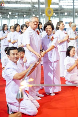 ภาพ No.240177:วันอาทิตย์ที่ 24 สิงหาคม พ.ศ. 2568 งานบุญวันอาทิตย์ พิธีจุดเทียนใจ ไฟนิรันด์ อนันตชัย ณ วัดพระธรรมกาย จ.ปทุมธานี