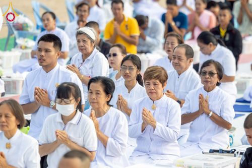 ภาพ No.230130:วันเสาร์ที่ 28 มิถุนายน พ.ศ. 2568 พิธีถวายสังฆทาน 323 วัด 4 จังหวัดชายแดนใต้ ปีที่ 21 ครั้งที่ 178 พิธีมอบกองทุนหนุนแรงใจช่วยครูใต้ ปีที่ 18 ครั้งที่ 142 ณ ศูนย์อบรมเยาวชนจังหวัดปัตตานี