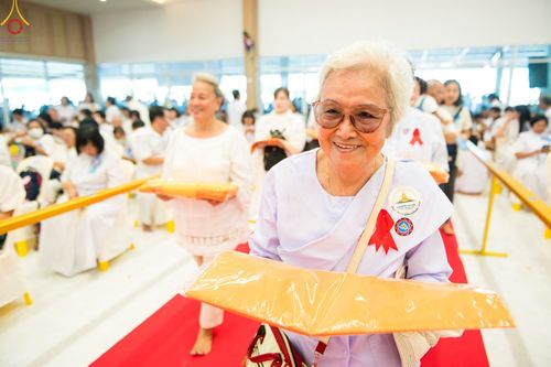ภาพ No.128833:พิธีทอดผ้าป่าฉลองมหารัตนเจดีย์สิริปทุมสวรรค์ ณ ศูนย์ปฏิบัติธรรมภาคใต้ อ.บางกล่ำ จ.สงขลา วันที่ 10 มีนาคม พ.ศ. 2567