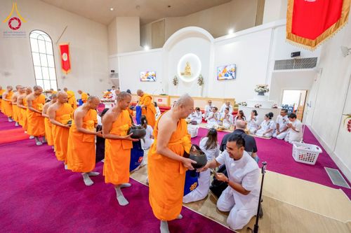 ภาพ No.274236:วันอาทิตย์ที่ 26 ตุลาคม พ.ศ. 2568  พิธีทอดกฐินธรรมชัย สร้างทุกสิ่ง ณ วัดพระธรรมกายออเรกอน ประเทศสหรัฐอเมริกา