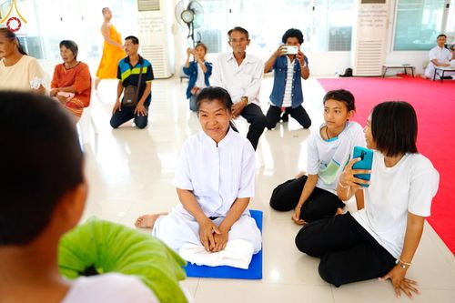 ภาพ No.134818:พิธีตัดปอยผม พิธีขอขมารับผ้าไตร พิธีบรรพชา และพิธีถวายบาตร ในโครงการบรรพชาสามเณร ฟื้นฟูพระพุทธศาสนาทั่วไทย  ณ ศูนย์ปฏิบัติธรรมและศูนย์อบรมเยาวชนเพชรบุรี ต.ท่าแลง อ.ท่ายาง จ.เพชรบุรี