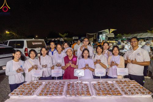 ภาพ No.113604:พิธีถวายภัตตาหารเป็นสังฆทาน แด่คณะพระธรรมยาตรา ปีที่ 12 วันที่ 17 มกราคม พ.ศ. 2567 ณ วัดโบสถ์(บน) บางคูเวียง จ.นนทบุรี