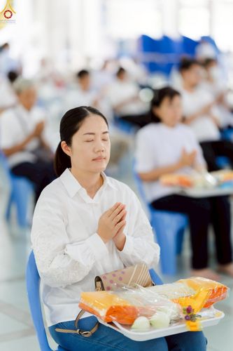 ภาพ No.226887:วันเสาร์ที่ 31 พฤษภาคม พ.ศ. 2568 พิธีถวายภัตตาหารเมนูสวรรค์ "เพื่อการบรรลุธรรม" ณ หอฉันคุณยายอาจารย์ วัดพระธรรมกาย