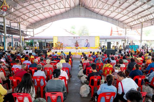 ภาพ No.58051:โครงการจัดหน่วยบริการจังหวัดเคลื่อนที่ และหน่วยบำบัดทุกข์ บำรุงสุข สร้างรอยยิ้ม ให้ประชาชนจังหวัดปทุมธานี ในวันพฤหัสบดีที่ 25 เมษายน พ.ศ. 2567 ณ วัดเกิดการอุดม อ.คลองหลวง จ.ปทุมธานี