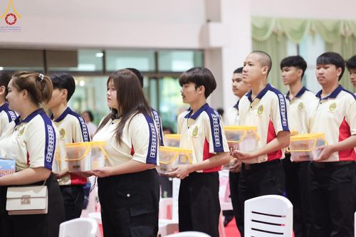 ภาพ No.199112:พิธีทอดผ้าป่าทำนุบำรุงศาสนสถาน ณ วัดไร่ขิง ตำบลไร่ขิง อำเภอสามพราน จังหวัดนครปฐม ในโครงการธรรมยาตรา กตัญญูบูชา มหาปูชนียาจารย์ พระมงคลเทพมุนี(สด จนฺทสโร) พระผู้ปราบมาร อนุสรณ์สถาน 7 แห่ง ปีที่ 13 วันที่ 21 มกราคม พ.ศ. 2568