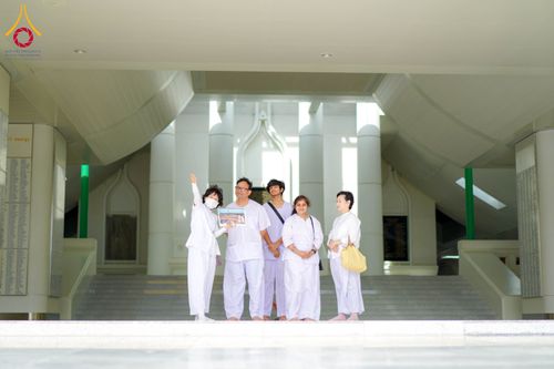 ภาพ No.338555:วันที่ 24 มิถุนายน - 5 กรกฎาคม พ.ศ.2569 ต้อนรับชาวต่างชาติจากประเทศโปแลนด์ มาเลเซีย อินเดีย บังคลาเทศ  และศรีลังกา เยี่ยมชมวัด นั่งสมาธิ และกราบสักการะพระมหาธรรมกายเจดีย์ ณ วัดพระธรรมกาย
