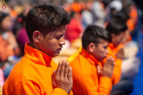 ภาพ No.77575:พิธีตัดปอยผมและปลงผมนาคธรรมทายาท ในโครงการบรรพชาสามเณรหมู่ ประเทศเนปาล วันที่ 11 มีนาคม พ.ศ.2566