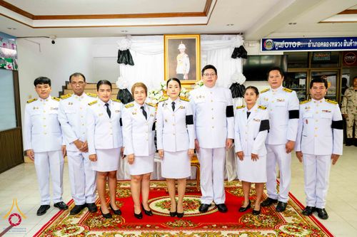 ภาพ No.337224:วันที่ 13-27 มิถุนายน พ.ศ.2569 พสกนิกรอำเภอคลองหลวง จัดพิธีบำเพ็ญกุศลสวดพระอภิธรรม อุทิศถวายพระกุศลแด่สมเด็จพระเจ้าลูกเธอ เจ้าฟ้าพัชรกิติยาภาฯ
