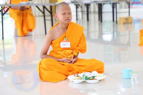 ภาพ No.320649:วันที่ 6-9 เมษายน พ.ศ.2569 สามเณรสวดมนต์ทำวัตรเช้า-เย็น  เข้าฐานกิจกรรม ฝึกUG5 นั่งสมาธิ ปฏิบัติธรรม ณ ศูนย์ปฏิบัติธรรมและศูนย์อบรมเยาวชนเพชรบุรี  ต.ท่าแลง อ.ท่ายาง จ.เพชรบุรี