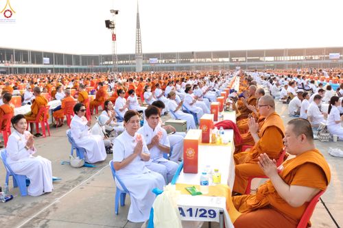 ภาพ No.325029:วันที่ 22 เมษายน พ.ศ.2569 (วันคุ้มครองโลก) พิธีถวายมหาสังฆทาน 40,000 กว่าวัดทั่วประเทศ (ชุดที่ 2) ณ ลานธรรม พระมหาธรรมกายเจดีย์ วัดพระธรรมกาย
