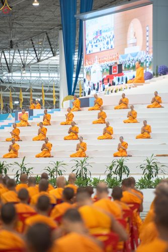ภาพ No.337910:วันอาทิตย์ต้นเดือน 5 กรกฎาคม พ.ศ.2569 พิธีบูชาข้าวพระ ณ สภาธรรมกายสากล วัดพระธรรมกาย
