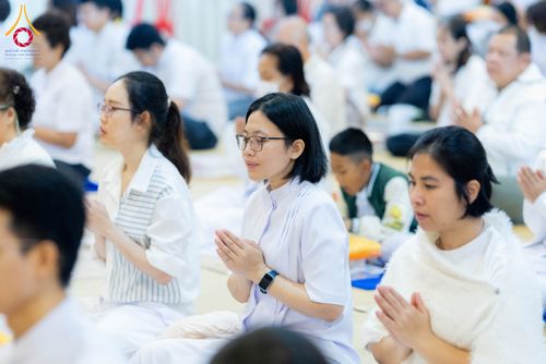 ภาพ No.294830:วันที่ 15 มกราคม พ.ศ. 2569 พิธีถวายภัตตาหารเป็นสังฆทาน แด่พระธรรมยาตรา ณ วัดโบสถ์บน ต.บางคูเวียง จ.นนทบุรี อนุสรณ์สถานลำดับที่ 4 สถานที่เกิดด้วยกายธรรม ในโครงการธรรมยาตรา กตัญญูบูชา มหาปูชนียาจารย์ พระมงคลเทพมุนี(สด จนฺทสโร) พระผู้ปราบมาร อนุสรณ์สถาน 7 แ