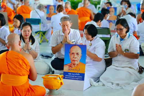 ภาพ No.87859:พิธีบรรพชาอุปสมบท ในโครงการอุปสมบทหมู่บูชาธรรม วันครูผู้ค้นพบวิชชาธรรมกาย ณ วัดพระธรรมกาย ในวันเสาร์ที่ 16 กันยายน พ.ศ.2566