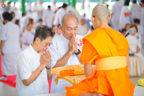 ภาพ No.328418:วันเสาร์ที่ 2 พฤษภาคม พ.ศ.2569 พิธีอุปสมบทสามเณรเตรียม DCI รุ่นที่ 23 ณ อุโบสถพระไตรปิฎก วัดพระธรรมกาย จังหวัดปทุมธานี