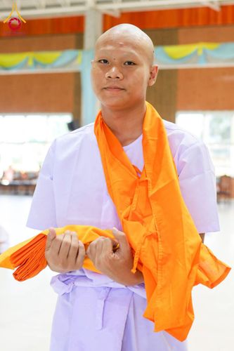 ภาพ No.317516:วันอาทิตย์ ที่ 29 มีนาคม พ.ศ.2569  พิธีปลงผม , พิธีขอขมามอบบาตรและผ้าไตร , พิธีบรรพชา ณ ศูนย์ปฏิบัติธรรมสมุทรปราการ จำนวน 42 รูป