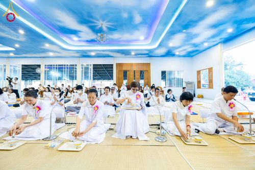 ภาพ No.295557:วันที่ 16 มกราคม พ.ศ. 2569 พิธีถวายภัตตาหารเป็นสังฆทาน แด่พระธรรมยาตรา ณ วัดโบสถ์บน ต.บางคูเวียง จ.นนทบุรี อนุสรณ์สถานลำดับที่ 4 สถานที่เกิดด้วยกายธรรม ในโครงการธรรมยาตรา กตัญญูบูชา มหาปูชนียาจารย์ พระมงคลเทพมุนี(สด จนฺทสโร) พระผู้ปราบมาร อนุสรณ์สถาน 7 แ