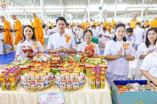 ภาพ No.345408:วันพฤหัสบดีที่ 27 สิงหาคม พ.ศ.2569 พิธีตักบาตรในวันธรรมชัย ณ สภาธรรมกายสากล วัดพระธรรมกาย ปทุมธานี