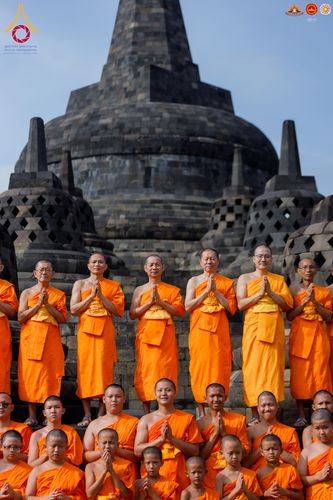 ภาพ No.280113:วันที่ 31 ธันวาคม พ.ศ. 2568 เดินธรรมยาตราที่บรมพุทธโธ อินโดนีเซีย