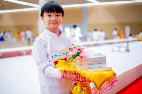 ภาพ No.225477:วันอาทิตย์ที่ 18 พฤษภาคม พ.ศ. 2568 พิธีร่วมบุญการศึกษา พระภิกษุ สามเณร ณ ห้องแก้วสารพัดนึก 2 วัดพระธรรมกาย