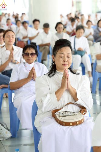 ภาพ No.247513:วันจันทร์ที่ 22 กันยายน พ.ศ. 2568 (วันพระ แรม 15 ค่ำ เดือน 10) พิธีบุพเปตพลี ครั้งที่ 170 ร่วมอุทิศบุญแด่หมู่ญาติที่ล่วงลับไปแล้ว และสืบทอดอายุพระพุทธศาสนา ณ หอฉันคุณยายอาจารย์ฯ วัดพระธรรมกาย