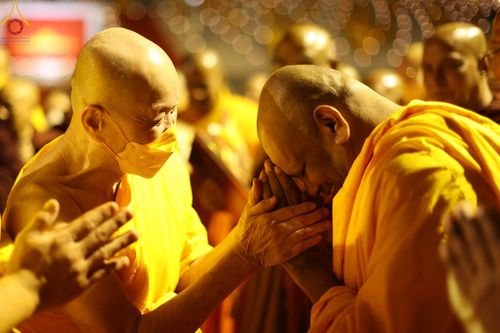 ภาพ No.77325:พิธีจุดมาฆประทีป ในวันมาฆบูชา อาทิตย์ต้นเดือนที่ 6 มีนาคม พ.ศ. 2566 ณ วัดพระธรรมกาย อ.คลองหลวง จ.ปทุมธานี