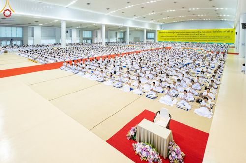 ภาพ No.150227:พิธีทอดผ้าป่าสมทบกฐินวัดพระธรรมกาย และสมทบกฐิน 30,000 วัดทั่วไทย ครั้งที่ 1 เนื่องในวันธรรมชัย 27 สิงหาคม พ.ศ.2567 ณ สภาธรรมกายสากล วัดพระธรรมกาย