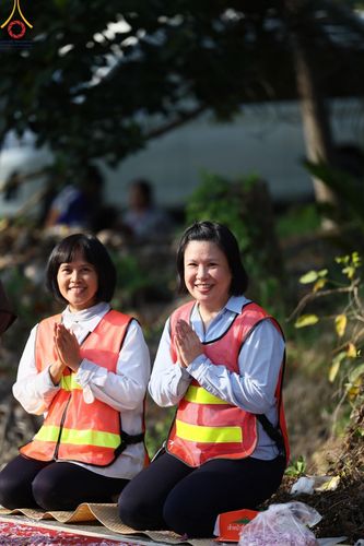 ภาพ No.198853:V.50 สารพัดV สารพัดดี ที่ธรรมยาตรา ในโครงการธรรมยาตรา กตัญญูบูชา มหาปูชนียาจารย์ พระมงคลเทพมุนี(สด จนฺทสโร) พระผู้ปราบมาร อนุสรณ์สถาน 7 แห่ง ปีที่ 13 ระหว่างวันที่ 2-31 มกราคม พ.ศ. 2568
