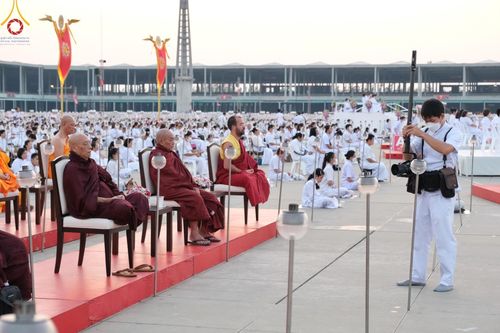 ภาพ No.125495:V.27 มาฆะ สาธุ  การรับบุญเตรียมงาน ปฎิบัติงาน เก็บงาน ของเจ้าหน้าที่หน่วยงานต่างๆ เพื่อวันมาฆบูชา วันเสาร์ที่ 24 กุมภาพันธ์  พ.ศ. 2567 ณ วัดพระธรรมกาย จ.ปทุมธานี