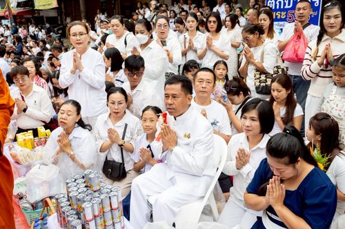 ภาพ No.245380:วันอาทิตย์ที่ 14 กันยายน พ.ศ. 2568 ตักบาตรพระ 555 รูป มหากุศล  น้อมถวายเป็นพุทธบูชา ณ หอนาฬิกาเบตง อ.เบตง จ.ยะลา