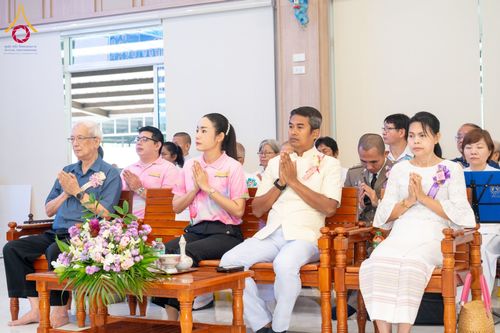 ภาพ No.156278:พิธีถวายสังฆทานแด่คณะสงฆ์ 323 วัด 4 จังหวัดชายแดนภาคใต้ ปีที่ 20 ครั้งที่ 173 พิธีมอบกองทุนหนุนแรงใจช่วยครูใต้ ปีที่ 17 ครั้งที่ 137 วันเสาร์ที่ 21 กันยายน พ.ศ.2567 ณ ศูนย์ปฏิบัติธรรมภาคใต้ อ.บางกล่ำ จ.สงขลา