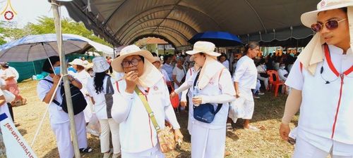 ภาพ No.130135:V.34 เพื่อธรรมเพื่อบางกล่ำ การรับบุญของเจ้าหน้าที่หน่วยงานต่างๆ  เพื่องานธรรมยาตราอัญเชิญพระบรมสารีริกธาตุ ประดิษฐาน ณ มหารัตนเจดีย์สิริปทุมสวรรค์ (เจดีย์อริยพุทธะ 5 พระองค์) ณ ศูนย์ปฏิบัติธรรมภาคใต้ อ.บางกล่ำ จ.สงขลา ระหว่างวันที่ 9-10 มีนาคม พ.ศ. 2567