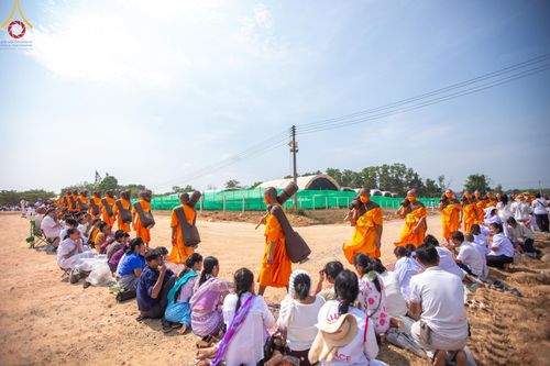 ภาพ No.129134:พระธรรมยาตราเดินธรรมยาตรา ณ ชุมชนรอบศูนย์ปฏิบัติธรรมภาคใต้ อ.บางกล่ำ จ.สงขลา วันที่ 10 มีนาคม พ.ศ. 2567