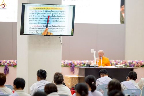 ภาพ No.242853:วันที่ 29-31 สิงหาคม พ.ศ. 2568 องค์กรภาคีเครือข่าย “บวร” (บ้าน-วัด-โรงเรียน-ราชการ) อ.คลองหลวง จัดบวชอุบาสิกาแก้ว ถวายพระราชกุศลแด่สมเด็จพระพันปีหลวง - กตัญญูบูชาแด่ผู้มีพระคุณ