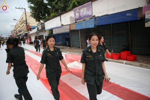 ภาพ No.146372:ตักบาตรพระ 1,384 รูป ทำบุญเมืองฝางครบรอบ 1,383 ปี ถวายเป็นพระราชกุศลแด่พระบาทสมเด็จพระเจ้าอยู่หัว เนื่องในโอกาสพระราชพิธีมหามงคล เฉลิมพระชนมพรรษา 6 รอบ 72 พรรษา วันเสาร์ที่ 27 กรกฎาคม พ.ศ.2567  ณ ถนนหน้าที่ว่าการอำเภอฝาง จ.เชียงใหม่