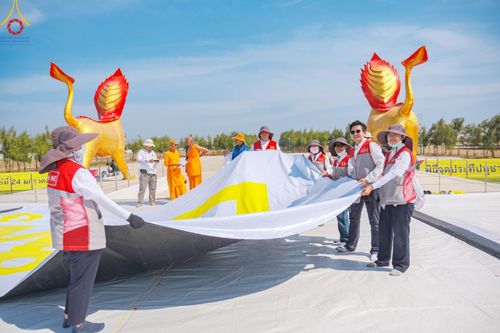 ภาพ No.206676:V.54 สารพัดV สารพัดดี ที่บางปลา ในโครงการธรรมยาตรา กตัญญูบูชา มหาปูชนียาจารย์ พระมงคลเทพมุนี(สด จนฺทสโร) พระผู้ปราบมาร อนุสรณ์สถาน 7 แห่ง ปีที่ 13 ระหว่างวันที่ 2-31 มกราคม พ.ศ. 2568