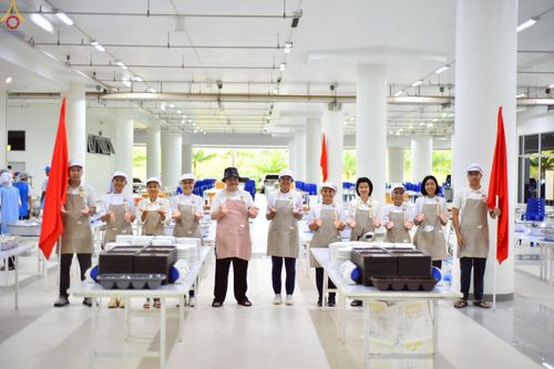 ภาพ No.243383:วันที่ 23-31 สิงหาคม พ.ศ. 2568 เจ้าหน้าที่ทุกสถานะ ทุ่มเทจัดงาน สัมมนารวมใจผู้นำบุญ เพื่องานกฐินสามัคคีทั่วไทย 30,000 วัด บูชาธรรม 81 ปี หลวงพ่อธัมมชโย