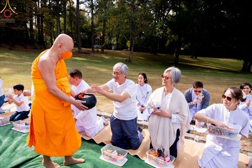ภาพ No.64000:พิธีทอดกฐินสามัคคี ประจำปีพุทธศักราช 2565 ณ วัดพระธรรมกายจอร์เจีย ประเทศสหรัฐอเมริกา วันอาทิตย์ที่  23  ตุลาคม  พ.ศ. 2565