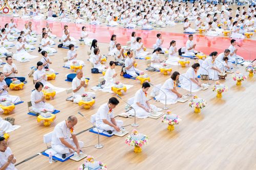 ภาพ No.329072:วันอาทิตย์ที่ 17 พฤษภาคม พ.ศ.2569 พิธีร่วมบุญการศึกษาพระภิกษุสามเณร (หนังสือบาลี นักธรรม ทางก้าวหน้า World-Pec) ณ ห้องแก้วสารพัดนึก 2 วัดพระธรรมกาย