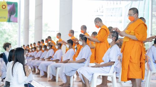 ภาพ No.63628:พิธีปลงผมนาคธรรมทายาท โครงการอุปสมบทบูชาธรรม มหาปูชนียาจารย์ประจำปี 2565 วันที่ 19 พฤศจิกายน พ.ศ. 2565 ณ สภาธรรมกายสากล วัดพระธรรมกาย