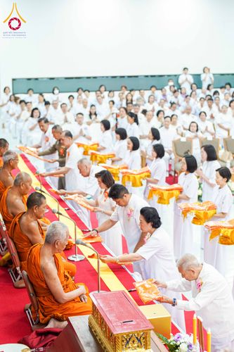 ภาพ No.316234:วันเสาร์ที่ 28 มีนาคม พ.ศ. 2569 พิธีบำเพ็ญกุศล คุณพ่อณรงค์ จินตมากุล  สิริอายุ 99 ปี 11 เดือน โยมบิดา พระครูปลัดรัตนวีรวัฒน์ (รังสฤษดิ์ อิทฺธิจินตโก) ที่ปรึกษาเจ้าคณะจังหวัดปทุมธานี เจ้าอาวาสวัดพระธรรมกาย  ณ ห้องปลูกศรัทธา 2 วัดพระธรรมกาย ปทุมธานี