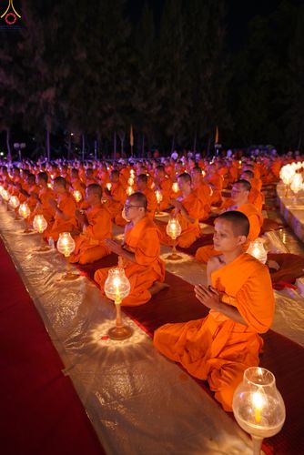 ภาพ No.292181:วันที่ 10 มกราคม พ.ศ. 2569 พิธีจุดประทีปถวายเป็นพุทธบูชา และบูชาธรรมมหาปูชนียาจารย์  ณ อนุสรณ์สถานคลองบางนางแท่น อ.สามพราน จ.นครปฐม ในโครงการธรรมยาตรา กตัญญูบูชา มหาปูชนียาจารย์ พระมงคลเทพมุนี(สด จนฺทสโร) พระผู้ปราบมาร อนุสรณ์สถาน 7 แห่ง ปีที่ 14