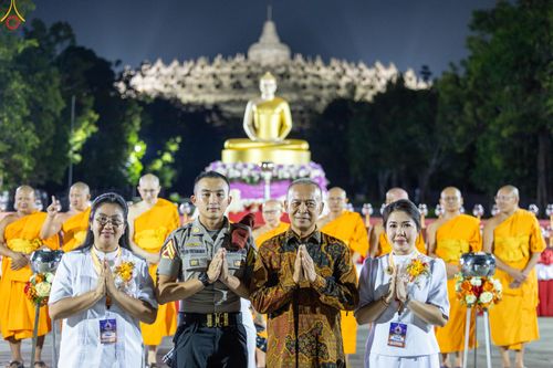 ภาพ No.333368:วันอาทิตย์ที่ 31 พฤษภาคม พ.ศ. 2569 MBMI ,WALUB , มูลนิธิธรรมกาย , การท่องเที่ยวและการบินแห่งอินโดนีเซีย (injourney destinations) , สหภาพพระธรรมทูตไทยในอินโดนีเซีย-แอฟริกา และเครือข่าย คณะสงฆ์มหายาน , วัชรยาน และเถรวาท ในอินโดนีเซีย ร่วมกันการจัดงานเฉลิมฉ