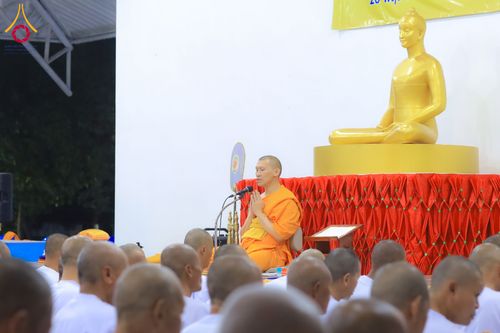 ภาพ No.285643:วันที่ 26-30  พฤศจิกายน พ.ศ. 2568  กิจกรรมสวดมนต์ นั่งสมาธิ ฟังธรรม ของนาคธรรมทายาท ในโครงการบวชบูชาธรรมมหาปูชนียาจารย์  ณ ศูนย์ปฏิบัติธรรมบุรีรัมย์ จ.บุรีรัมย์