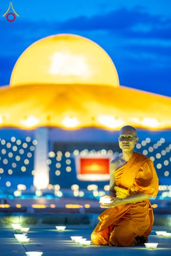 ภาพ No.345794:วันพฤหัสบดีที่ 27 สิงหาคม พ.ศ.2569 พิธีจุดประทีป เนื่องในวันธรรมชัย ณ วัดพระธรรมกาย ปทุมธานี