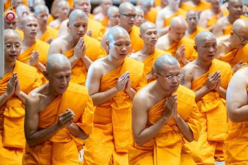 ภาพ No.321400:วันเสาร์ที่ 11 เมษายน พ.ศ.2569 พิธีขอบรรพชา พิธีขอสรณคมณ์และศีล, พิธีถวายบาตร พิธีอุปสมบท โครงการอุปสมบทหมู่ บูชาธรรมหลวงพ่อธัมมชโย พ.ศ.2569 โครงการอุปสมบทหมู่ธรรมทายาท ระดับอุดมศึกษา รุ่น 53 (ภาคฤดูร้อน) ณ วัดพระธรรมกาย ปทุมธานี