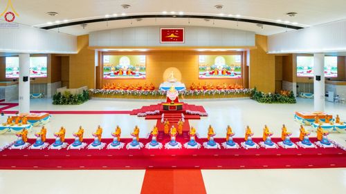 ภาพ No.160332:พิธีทอดผ้าป่าสมทบกฐินวัดพระธรรมกาย และสมทบกฐิน 30,000 วัดทั่วไทย ครั้งที่ 3 ณ สภาธรรมกายสากล วัดพระธรรมกาย วันพฤหัสบดีที่ 10 ตุลาคม พ.ศ. 2567